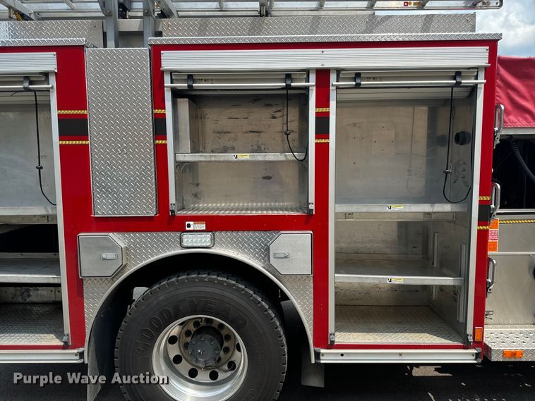 image for item OF9884 2010 International  4400 DuraStar pumper fire truck