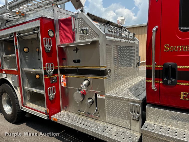 image for item OF9884 2010 International  4400 DuraStar pumper fire truck