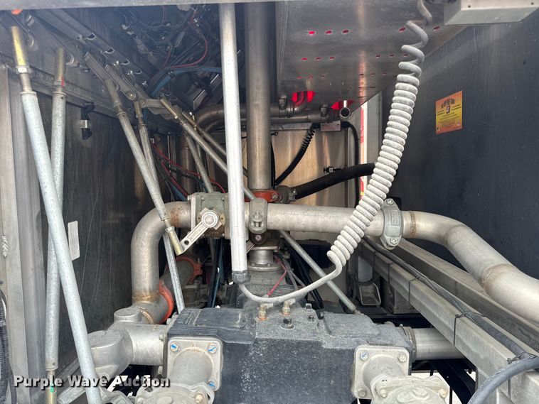 image for item OF9884 2010 International  4400 DuraStar pumper fire truck