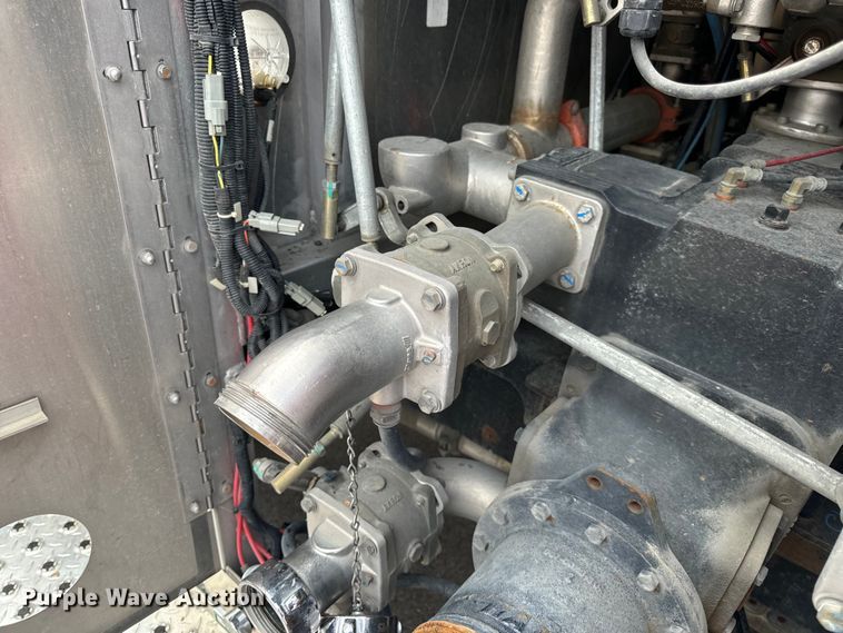 image for item OF9884 2010 International  4400 DuraStar pumper fire truck