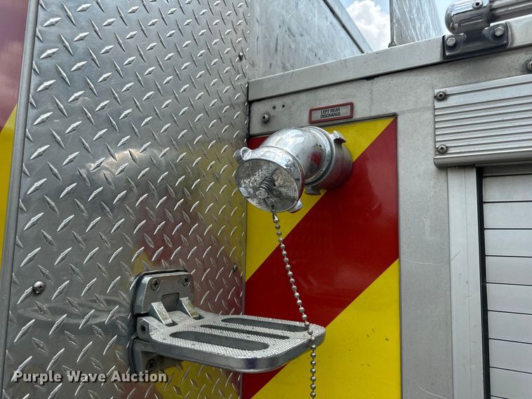 image for item OF9884 2010 International  4400 DuraStar pumper fire truck