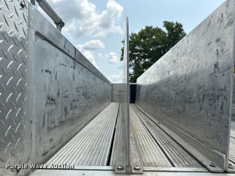 image for item OF9884 2010 International  4400 DuraStar pumper fire truck