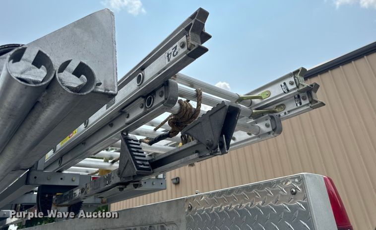 image for item OF9884 2010 International  4400 DuraStar pumper fire truck