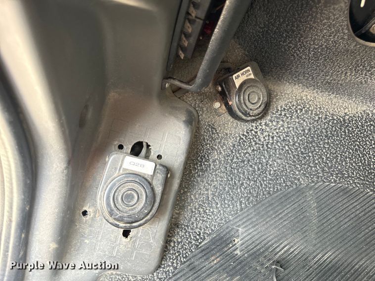 image for item OF9884 2010 International  4400 DuraStar pumper fire truck