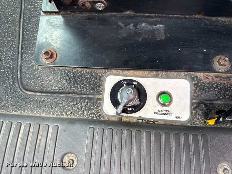 image for item OF9884 2010 International  4400 DuraStar pumper fire truck