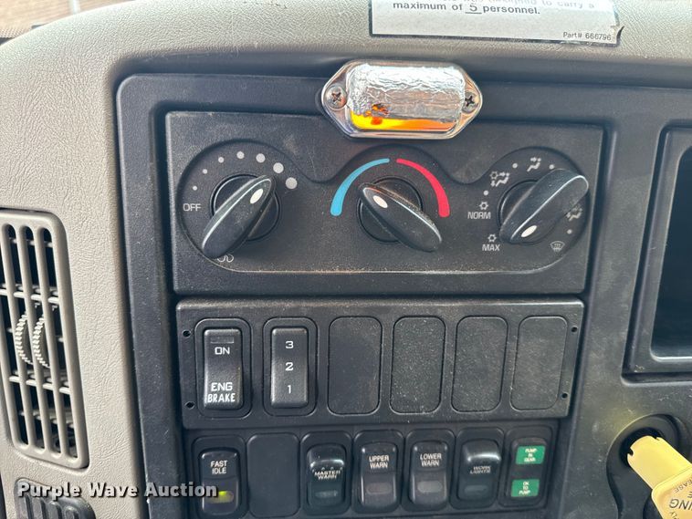 image for item OF9884 2010 International  4400 DuraStar pumper fire truck