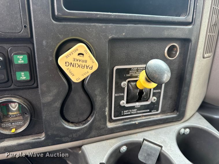 image for item OF9884 2010 International  4400 DuraStar pumper fire truck