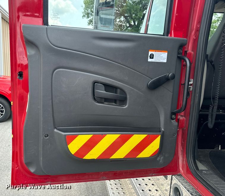 image for item OF9884 2010 International  4400 DuraStar pumper fire truck