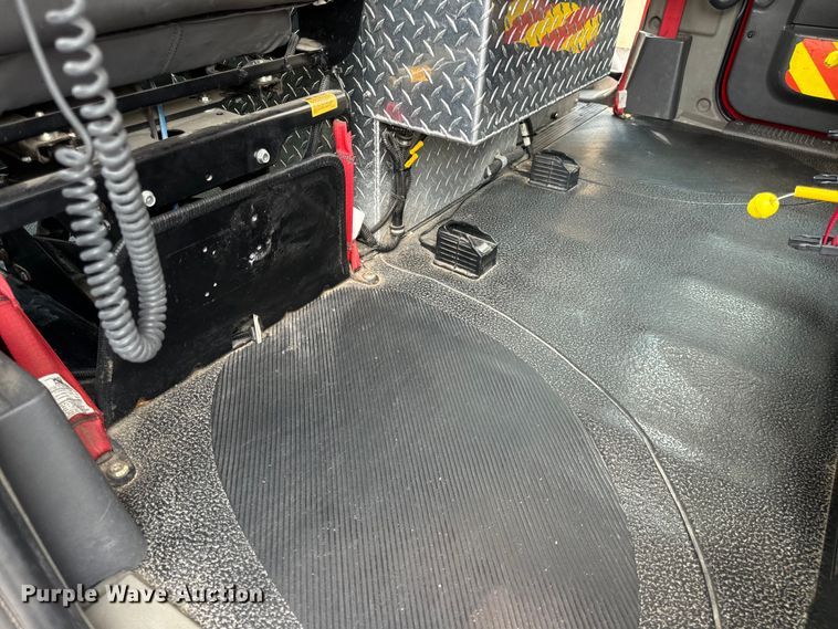 image for item OF9884 2010 International  4400 DuraStar pumper fire truck