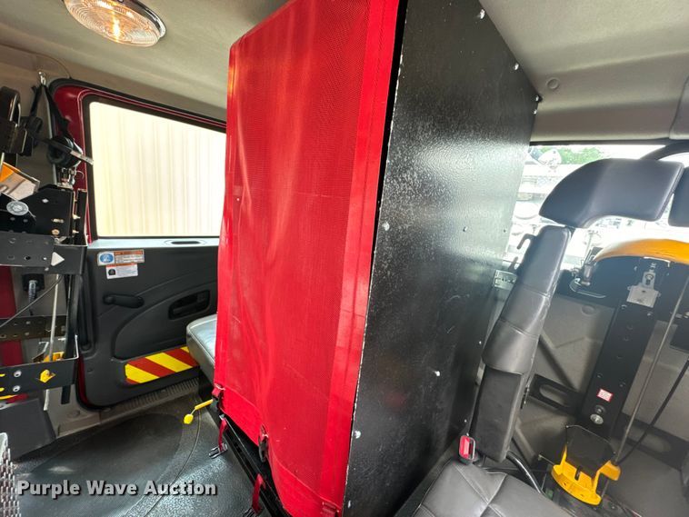 image for item OF9884 2010 International  4400 DuraStar pumper fire truck