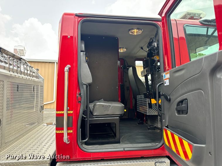 image for item OF9884 2010 International  4400 DuraStar pumper fire truck