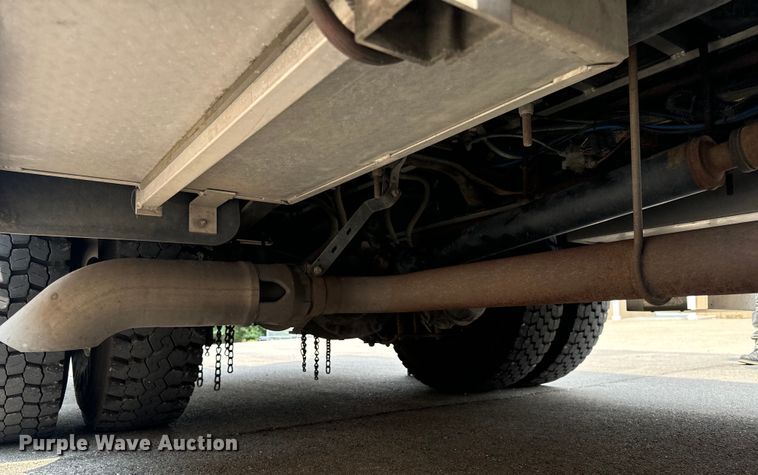 image for item OF9884 2010 International  4400 DuraStar pumper fire truck