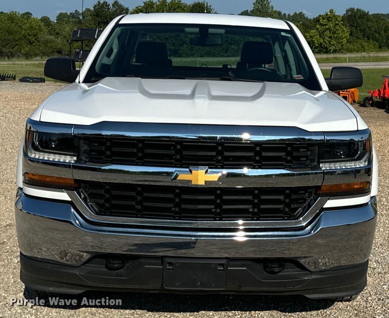 image for item OF9934 2017 Chevrolet  Silverado 1500 Crew Cab pickup truck