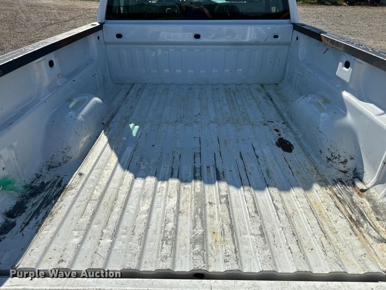 image for item OF9934 2017 Chevrolet  Silverado 1500 Crew Cab pickup truck