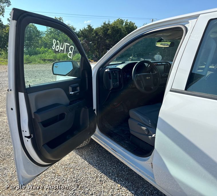 image for item OF9934 2017 Chevrolet  Silverado 1500 Crew Cab pickup truck