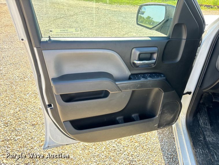 image for item OF9934 2017 Chevrolet  Silverado 1500 Crew Cab pickup truck