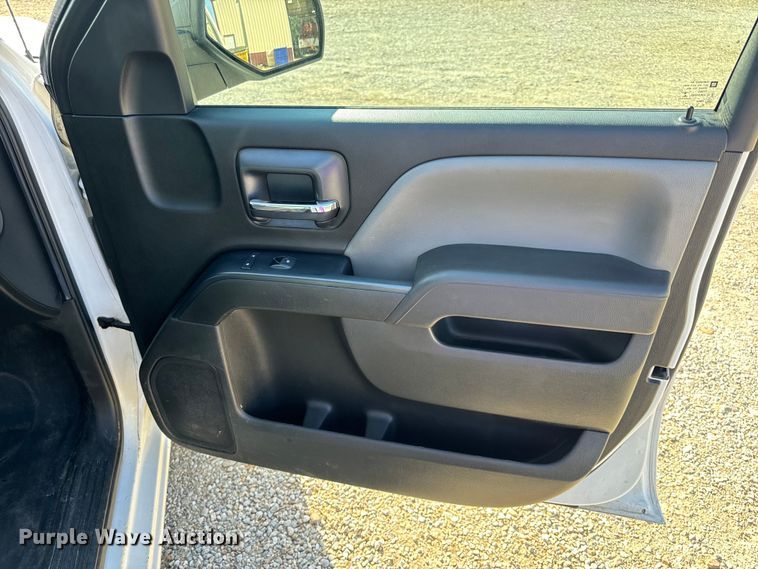 image for item OF9934 2017 Chevrolet  Silverado 1500 Crew Cab pickup truck