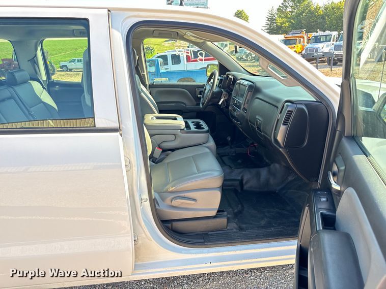 image for item OF9934 2017 Chevrolet  Silverado 1500 Crew Cab pickup truck