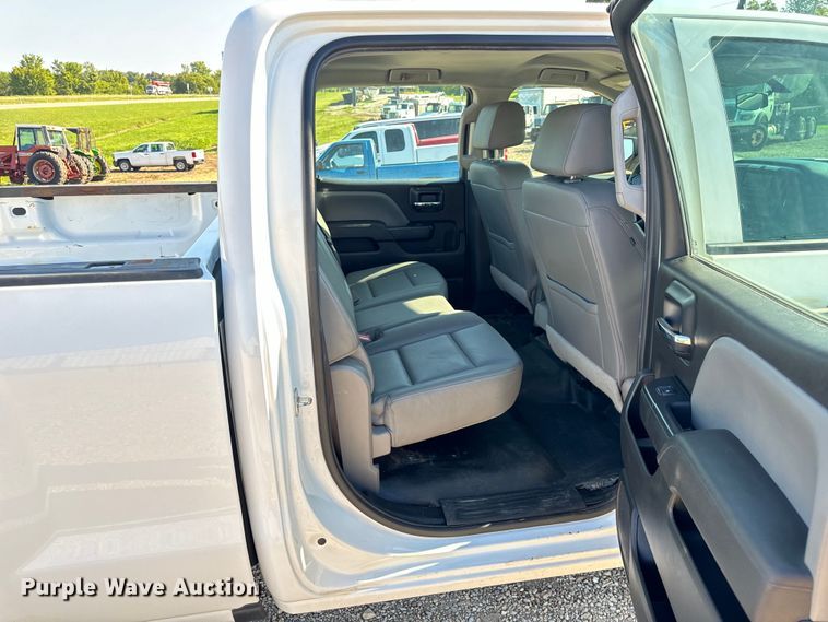 image for item OF9934 2017 Chevrolet  Silverado 1500 Crew Cab pickup truck