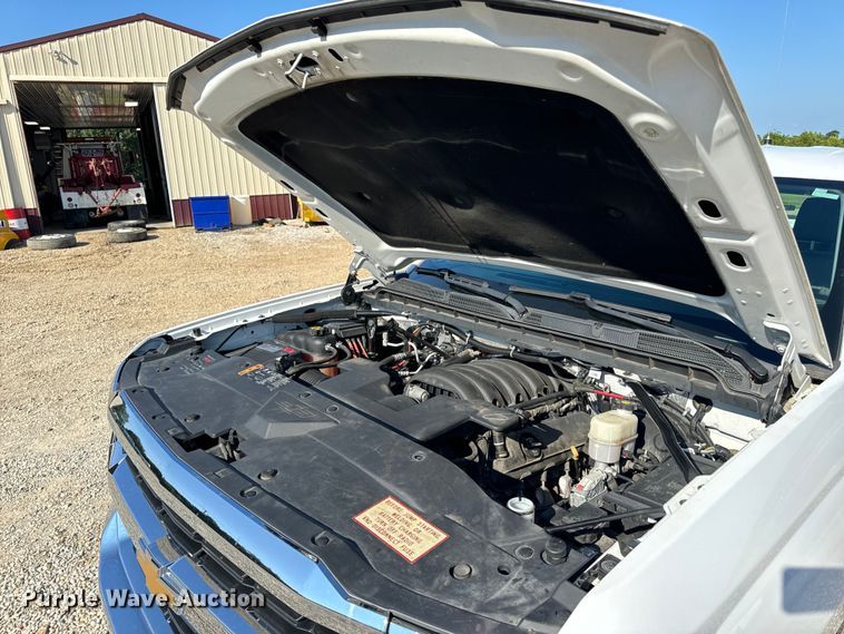 image for item OF9934 2017 Chevrolet  Silverado 1500 Crew Cab pickup truck