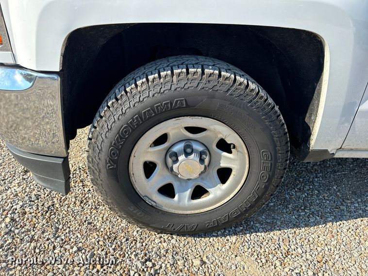 image for item OF9934 2017 Chevrolet  Silverado 1500 Crew Cab pickup truck