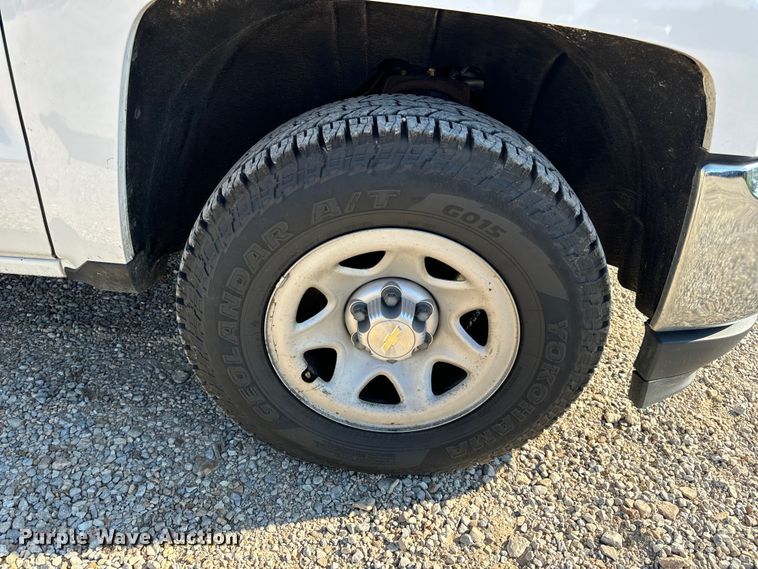 image for item OF9934 2017 Chevrolet  Silverado 1500 Crew Cab pickup truck