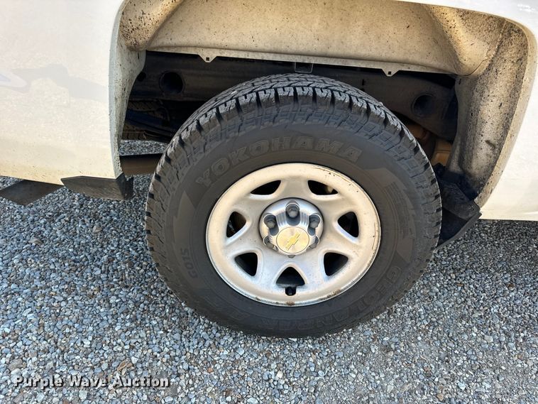 image for item OF9934 2017 Chevrolet  Silverado 1500 Crew Cab pickup truck