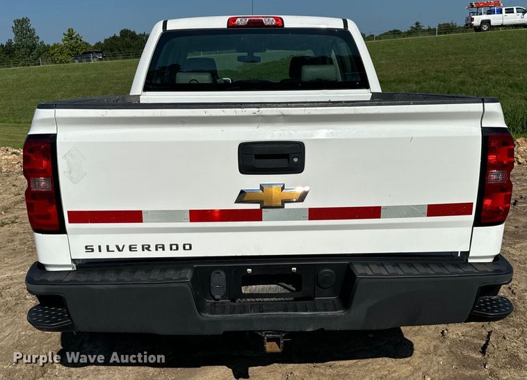 image for item OF9935 2015 Chevrolet  Silverado 1500 Crew Cab pickup truck