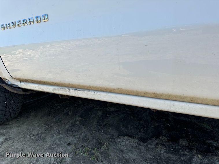 image for item OF9935 2015 Chevrolet  Silverado 1500 Crew Cab pickup truck