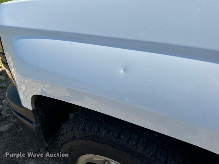 image for item OF9935 2015 Chevrolet  Silverado 1500 Crew Cab pickup truck