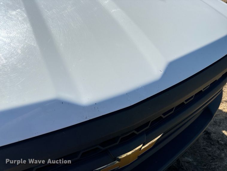 image for item OF9935 2015 Chevrolet  Silverado 1500 Crew Cab pickup truck