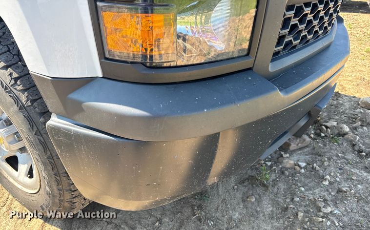 image for item OF9935 2015 Chevrolet  Silverado 1500 Crew Cab pickup truck