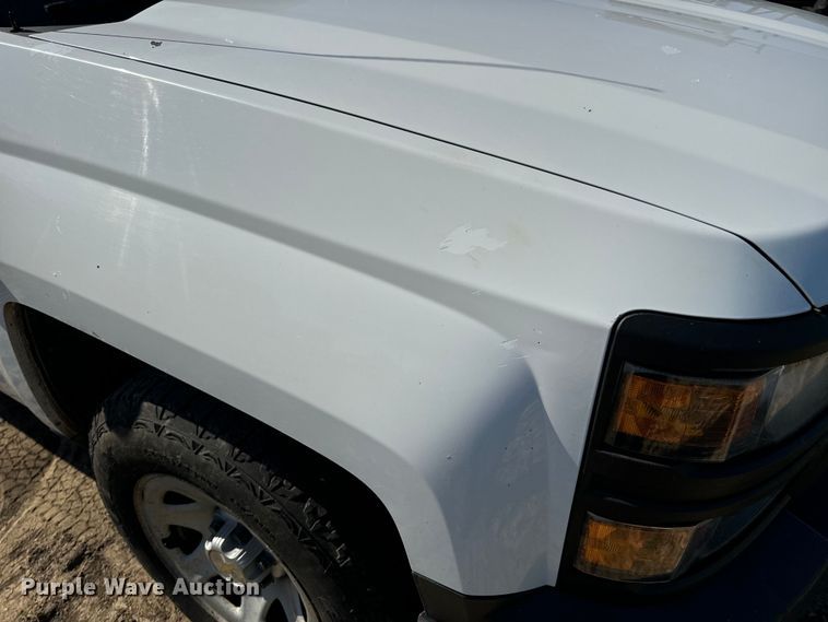 image for item OF9935 2015 Chevrolet  Silverado 1500 Crew Cab pickup truck