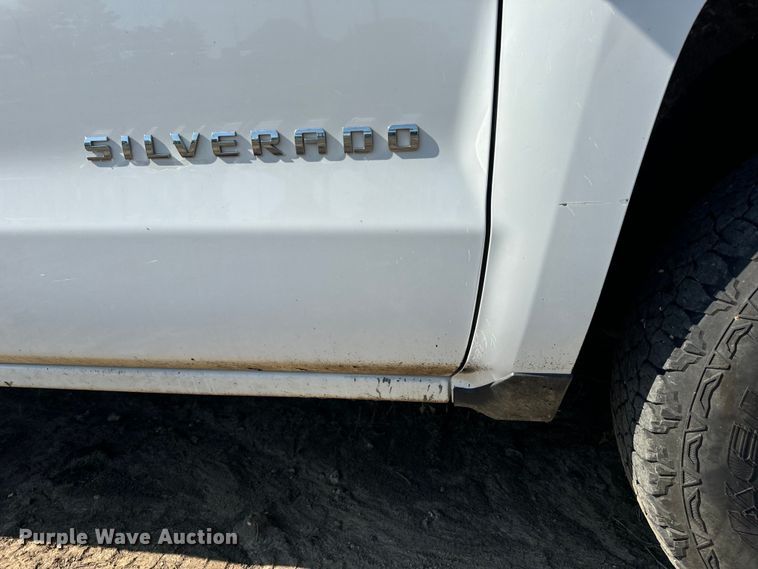 image for item OF9935 2015 Chevrolet  Silverado 1500 Crew Cab pickup truck