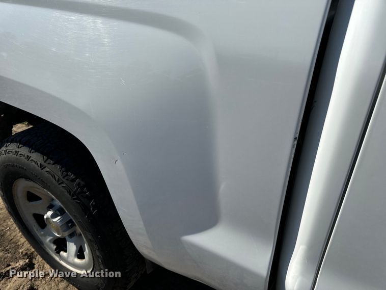 image for item OF9935 2015 Chevrolet  Silverado 1500 Crew Cab pickup truck