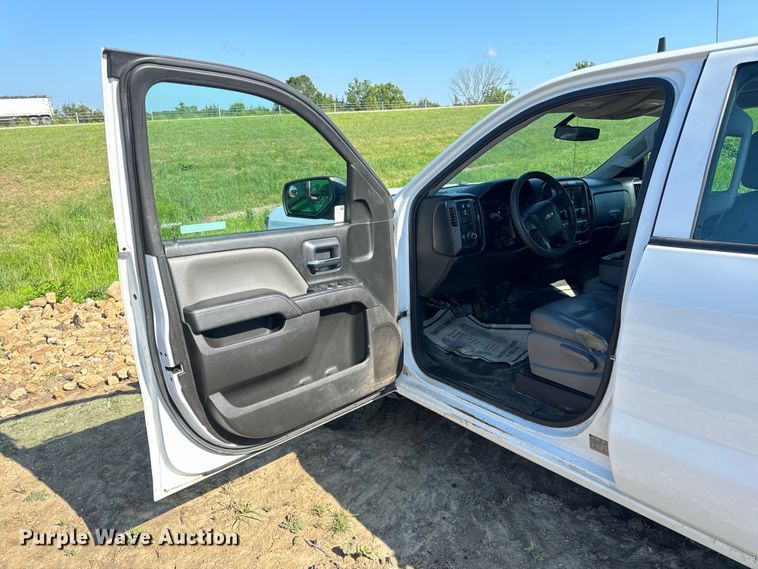 image for item OF9935 2015 Chevrolet  Silverado 1500 Crew Cab pickup truck