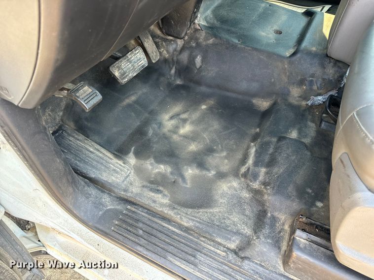 image for item OF9935 2015 Chevrolet  Silverado 1500 Crew Cab pickup truck