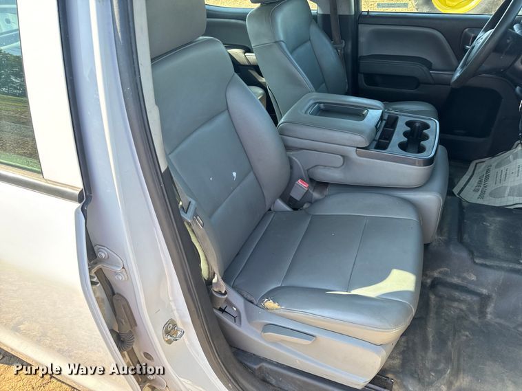 image for item OF9935 2015 Chevrolet  Silverado 1500 Crew Cab pickup truck