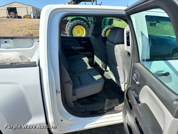 image for item OF9935 2015 Chevrolet  Silverado 1500 Crew Cab pickup truck