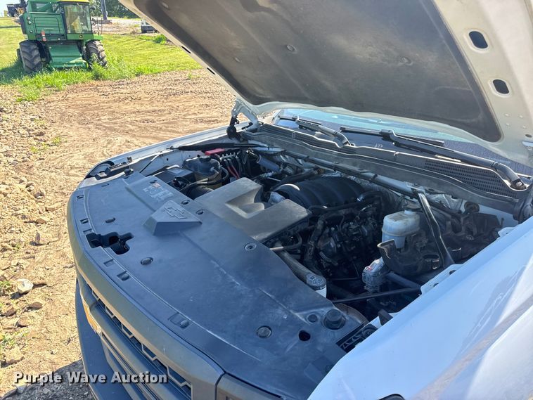 image for item OF9935 2015 Chevrolet  Silverado 1500 Crew Cab pickup truck