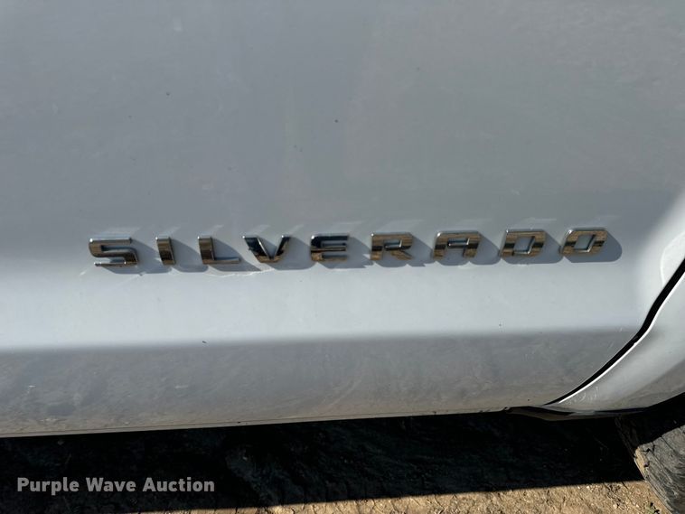 image for item OF9935 2015 Chevrolet  Silverado 1500 Crew Cab pickup truck