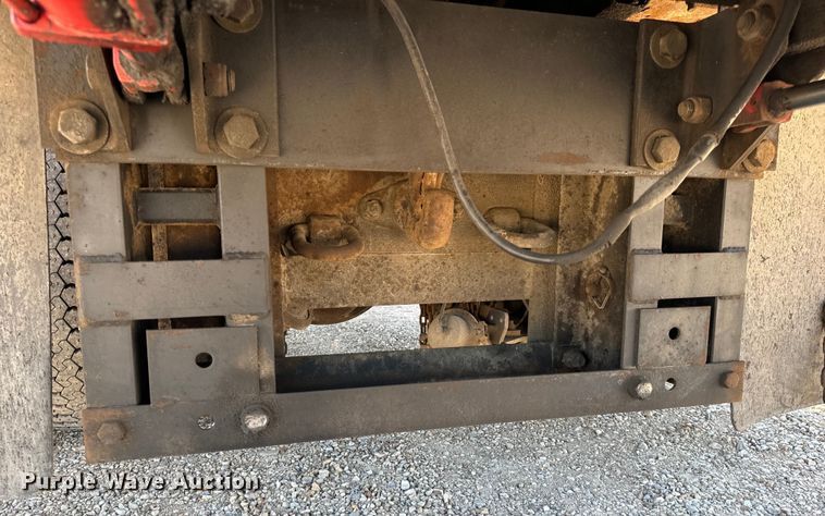 image for item OF9937 2006 International  7400 dump truck