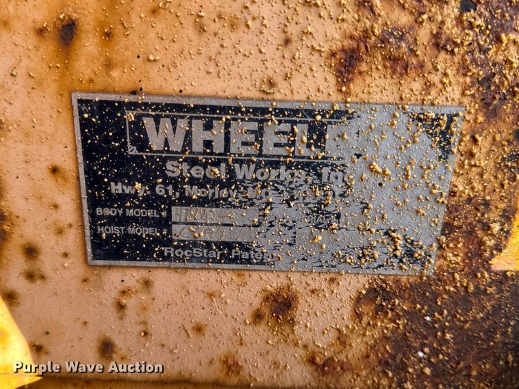 image for item OF9937 2006 International  7400 dump truck