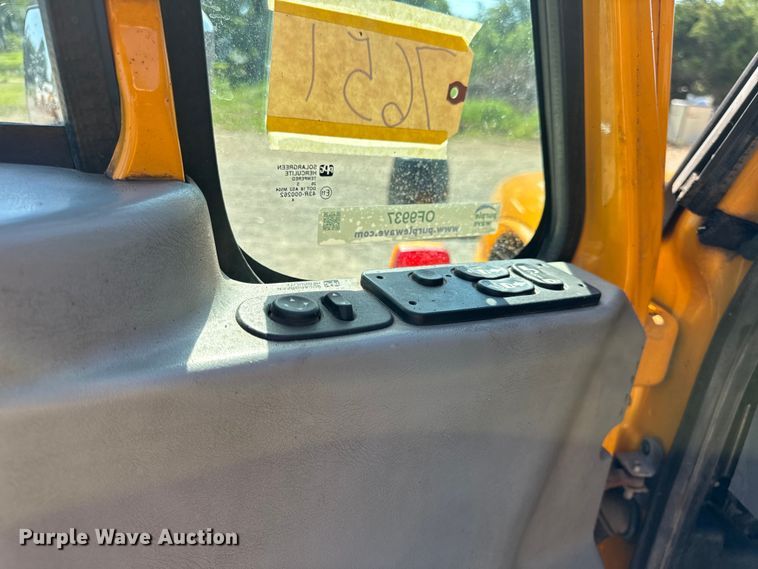 image for item OF9937 2006 International  7400 dump truck