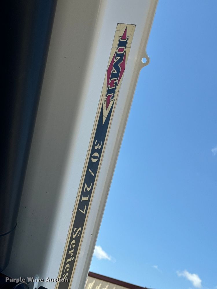 image for item OF9938 2005 International  7600  crane truck