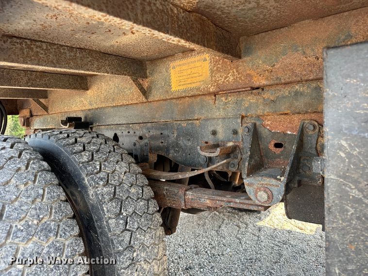 image for item OG9610 1999 Ford  F450 Super Duty XL dump truck