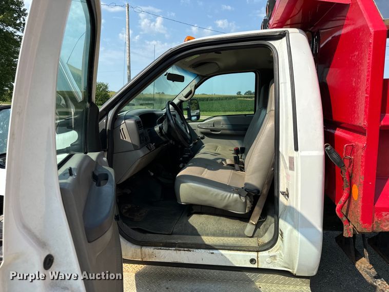 image for item OG9610 1999 Ford  F450 Super Duty XL dump truck