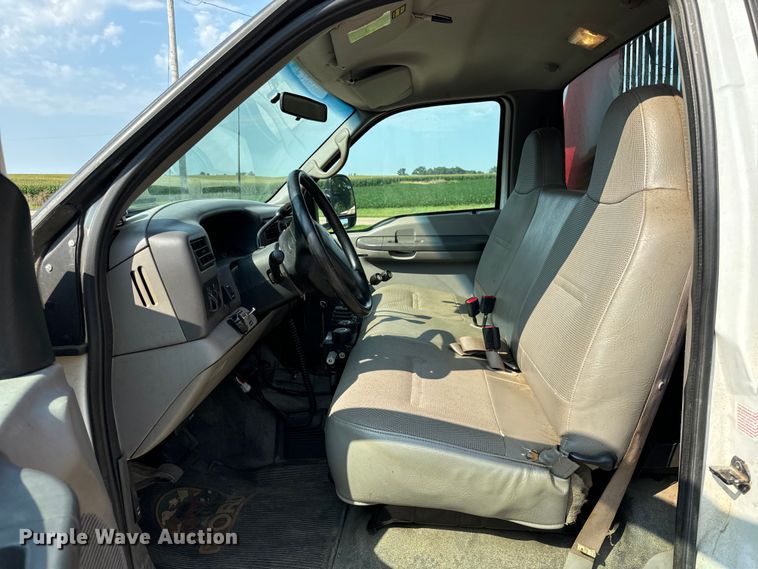 image for item OG9610 1999 Ford  F450 Super Duty XL dump truck