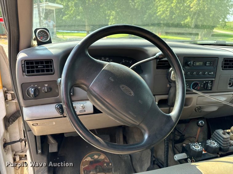 image for item OG9610 1999 Ford  F450 Super Duty XL dump truck