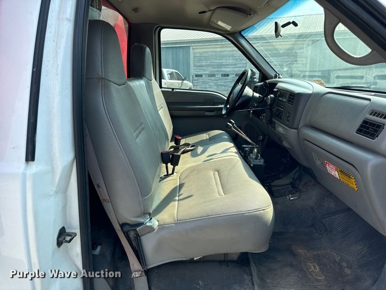 image for item OG9610 1999 Ford  F450 Super Duty XL dump truck